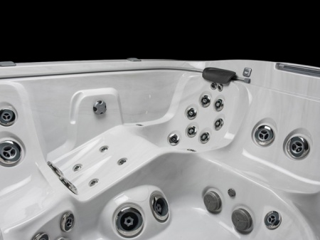 Спа бассейн Jacuzzi J-585