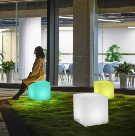 Светильник Куб 20 с питанием от АКБ, RGB